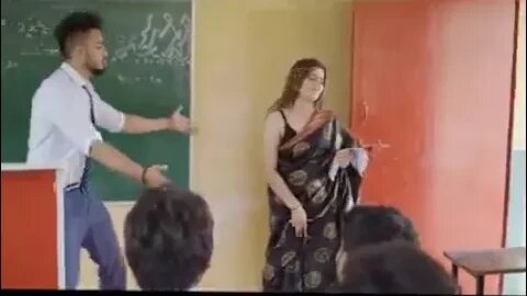लड़के को पकड़ा टीचर के साथ गलत हरकत करते हुए सब हैरान हो गए | intrested video | my first blog