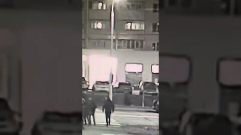 Четверо неизвестных напали на мужчину с ребенком в Новой Москве