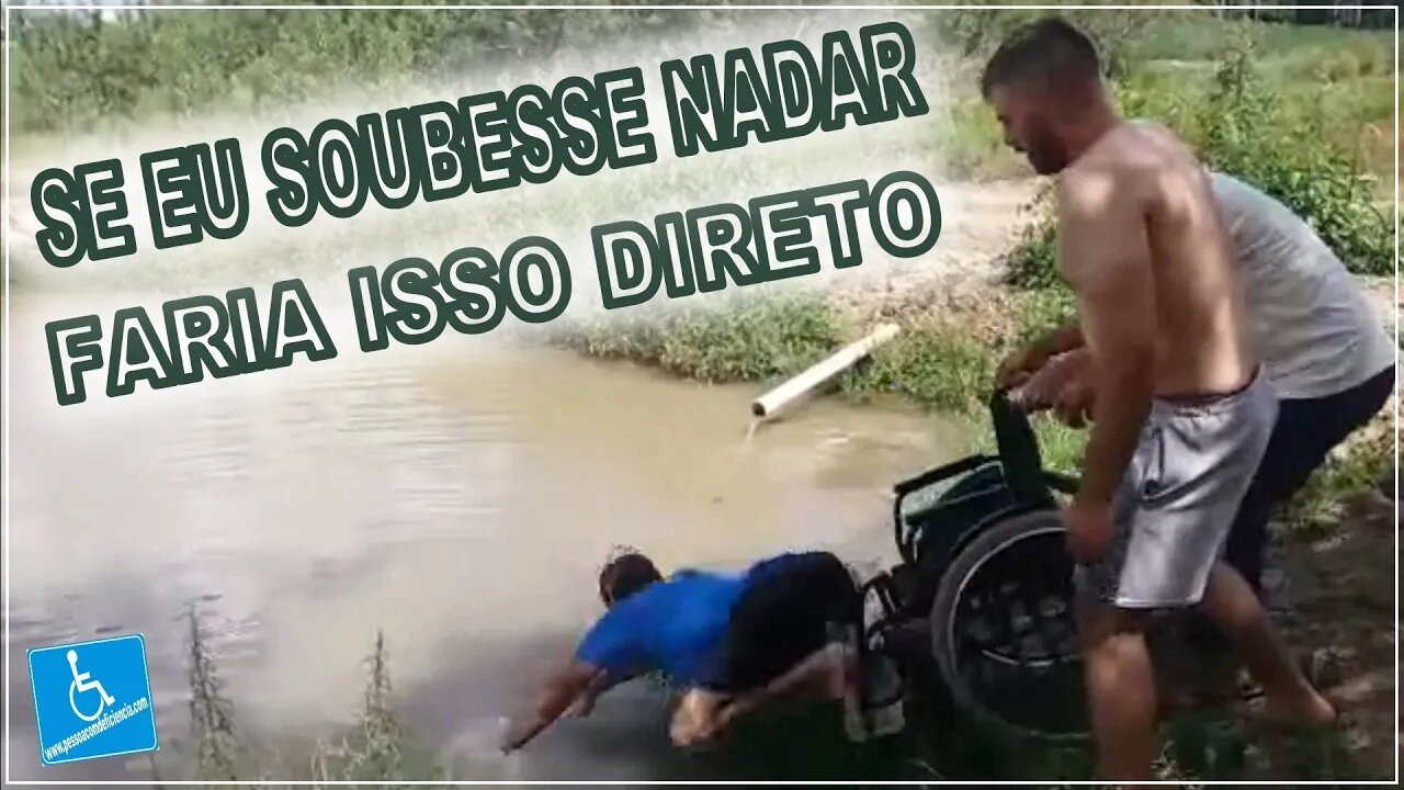 Cadeirante se joga na agua - Se eu soubesse nadar faria isso direto.