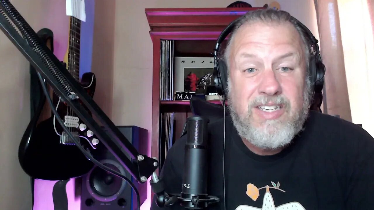 Elvis Presley - Walk A Mile In My Shoes - First Listen/Reaction