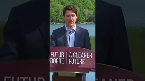 Justin Trudeau apparently drinks water boxes