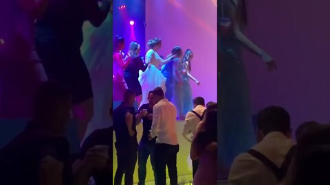 CHAMA O PEDRO! #shorts #festadecasamento #casamento #noiva #funk #dança