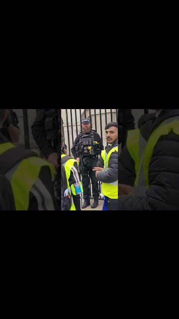 Why are you filming me #armedpolice