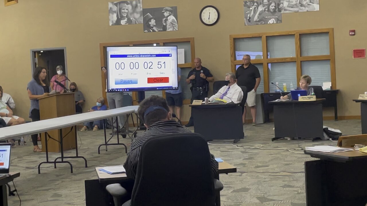 Mom Savaged Mask Debate in Indiana