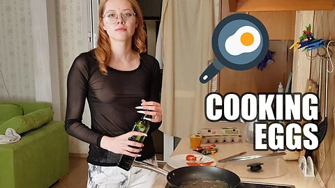 Beauty in the Kitchen: Gorgeous woman's Egg-cellent Cooking Secrets Revealed!