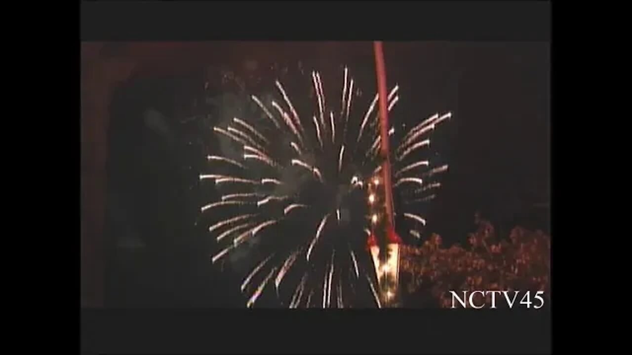 NCTV45 PRESENTS THE 45 DAYS TIL CHRISTMAS COUNT DOWN SCENES FROM Christmas Parade 2014 NOV 18 2020