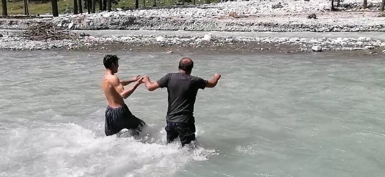 MAMU DARYA ME GIR GAE || WAIZ AND BROTHERS ||TRIP TO KUMRAT VALLEY