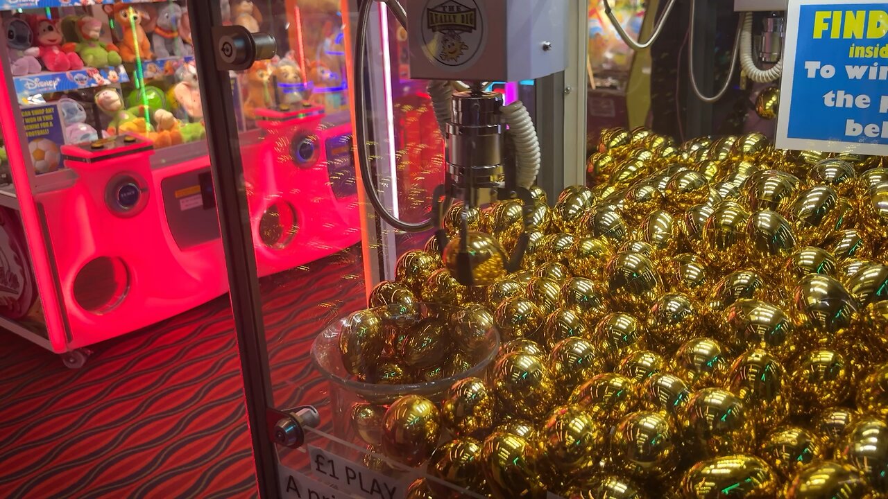 Unbelievables Discoveries Inside the Mystery Golden Egg Claw Machine!"