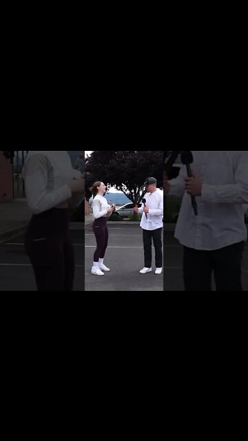 Girl Almost Let’s Stranger Hold Her Wallet