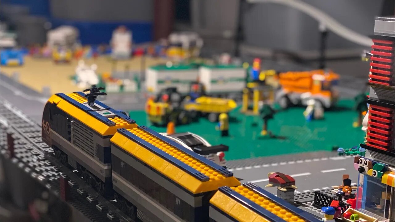 Trains games and more in this LEGO City update - TWBricksters - Ep 045