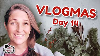 YARN STASH ORGANIZATION? | Crochet Vlogmas 2021 - Day 14