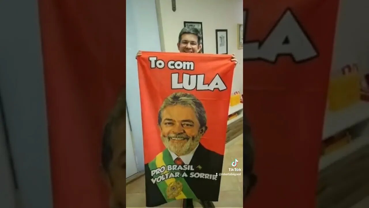 Antes de se sentir um idiota, lembre-se que existe o Randolfe Rodrigues.