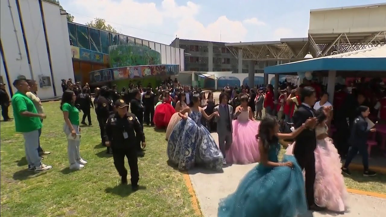 Estas quinceañeras mexicanas tuvieron una peculiar y muy emotiva celebración