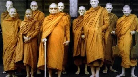 Ajahn Sumedho / Talks from Thailand / 18/43 - Advice to new and old monks