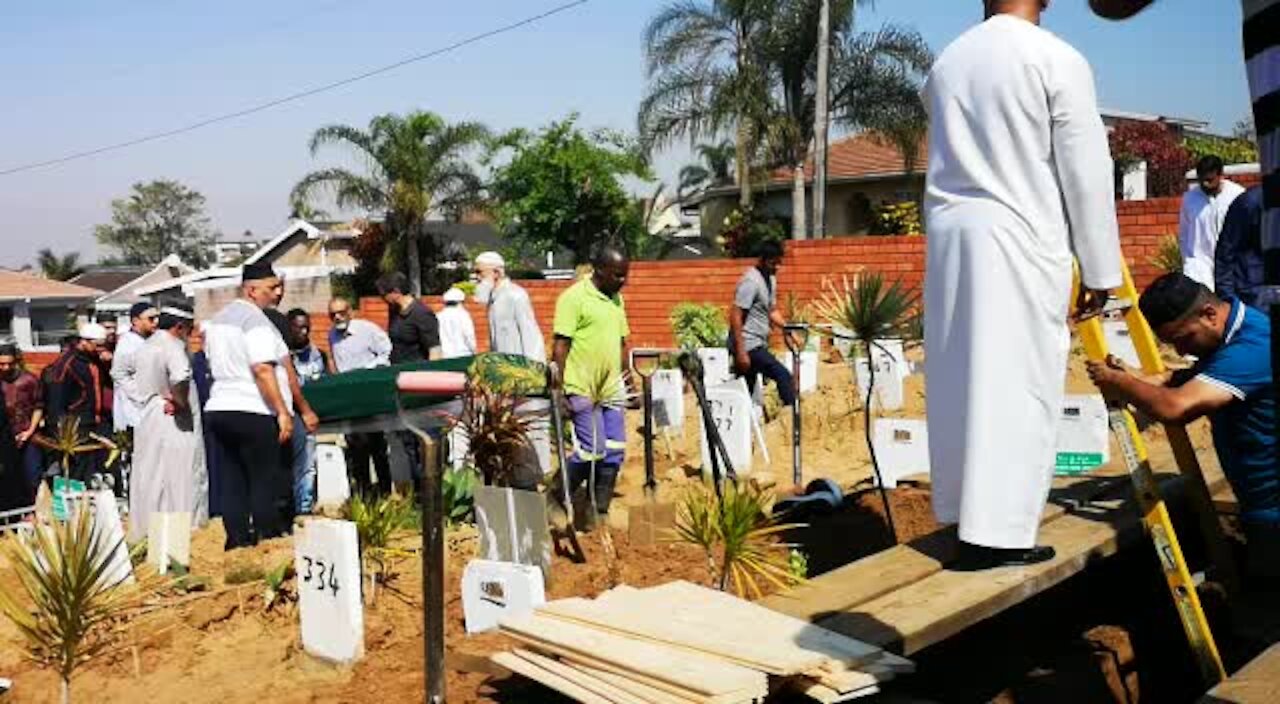 SOUTH AFRICA - Durban - Funeral of veteran journalist Farook Khan (Videos) (jaH)
