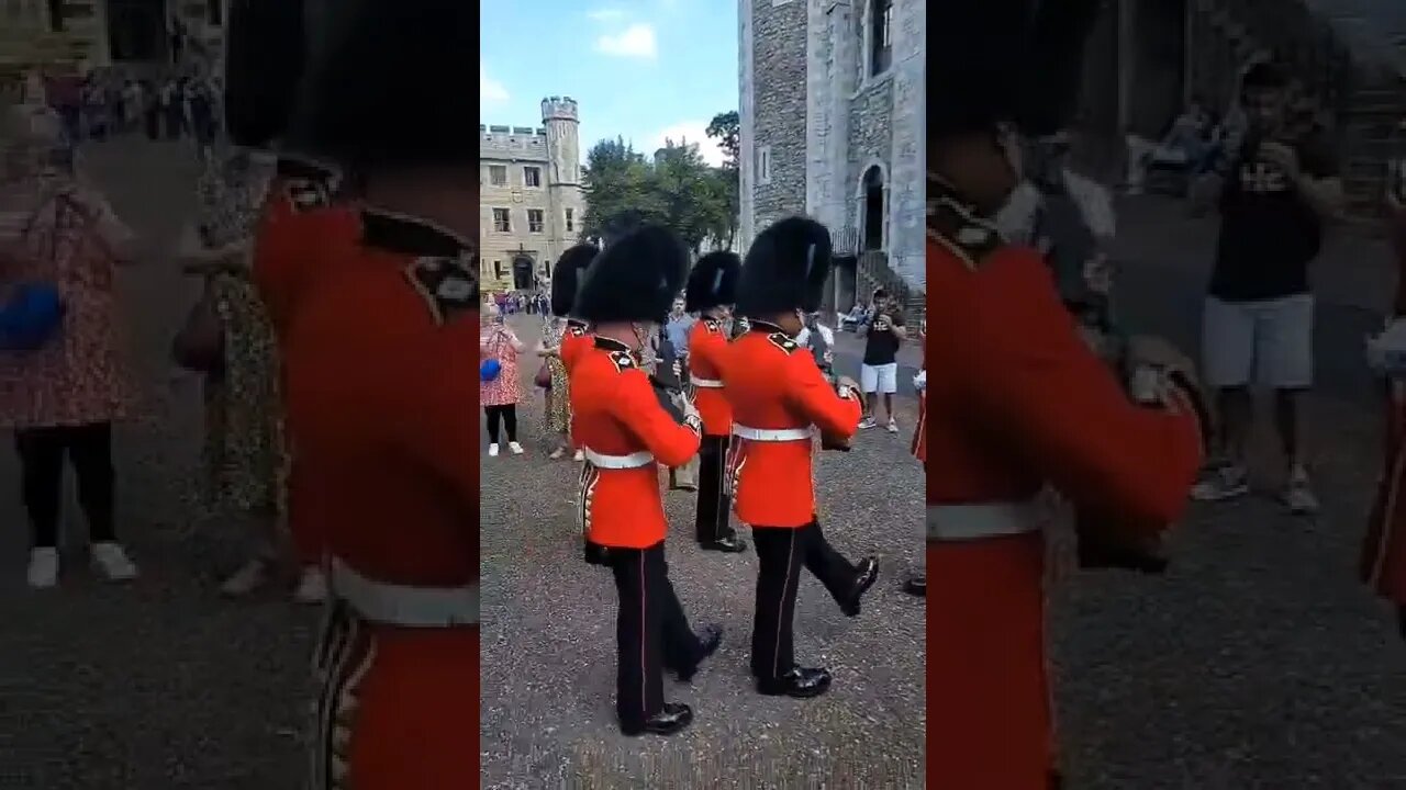 Irish guards shuffle backwards #toweroflondon