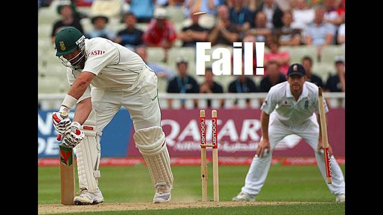 TOP TEN CRICKET FAILS (FUNNY!!)