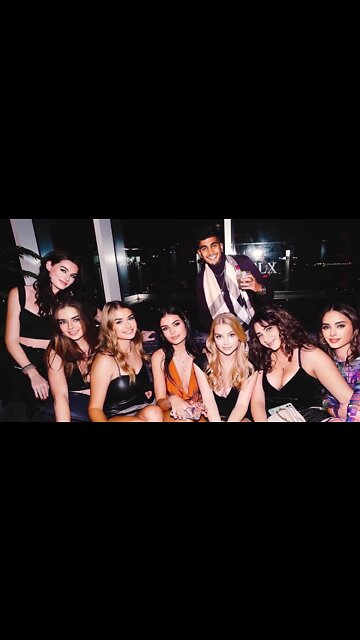 Picking Up Girls in Toronto, Canada #shorts