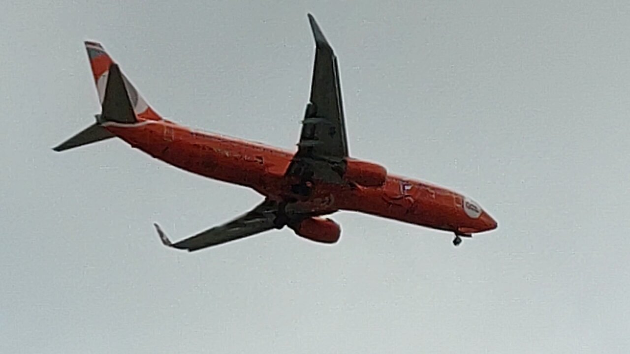 Boeing 737-800 PR-GTM TV ao vivo a bordo Livery coming from Salvador to Fortaleza