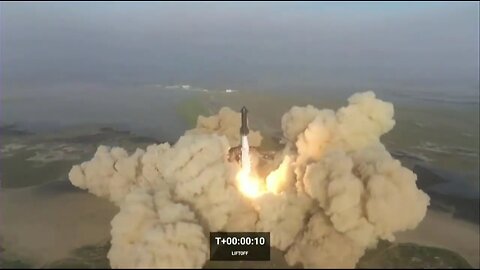SpaceX Starship rocket 🚀explodes in midair after launching