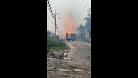 The fire truck that came to put out the fire, caught on fire