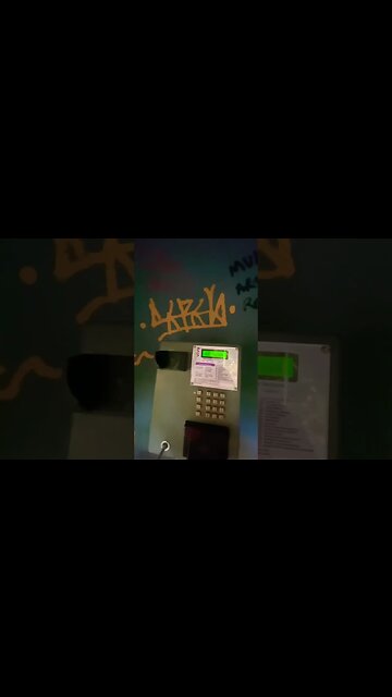 Conheça o rosto por trás da voz Chamada a Cobrar.