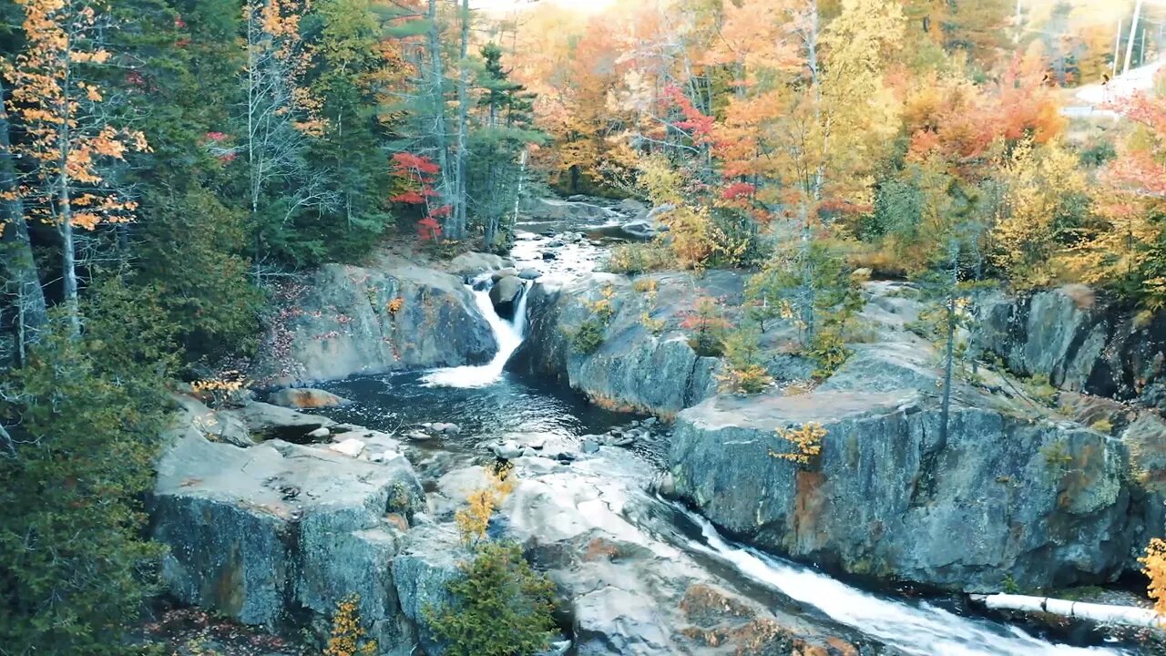 Som de Cachoeira para Relaxar e Dormir - Água Corrente - Cachoeiras - Barulho de Água - Natureza