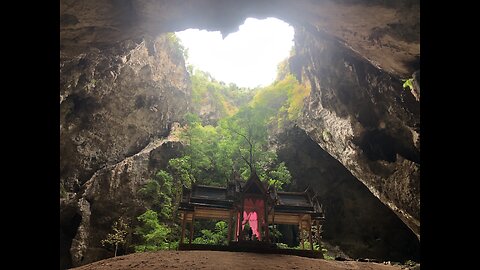 Phraya Nakhon Cave Temple