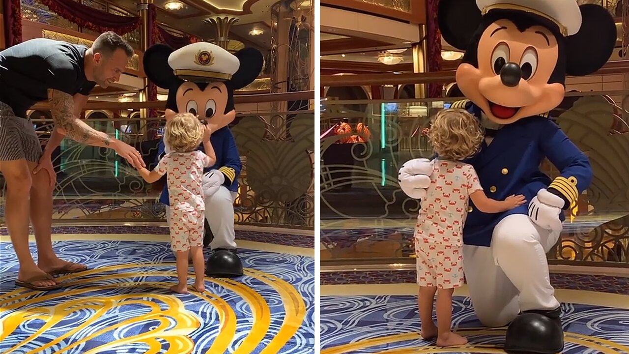 Heartwarming Moment Little Kid Gets To Meet Mickey Mouse