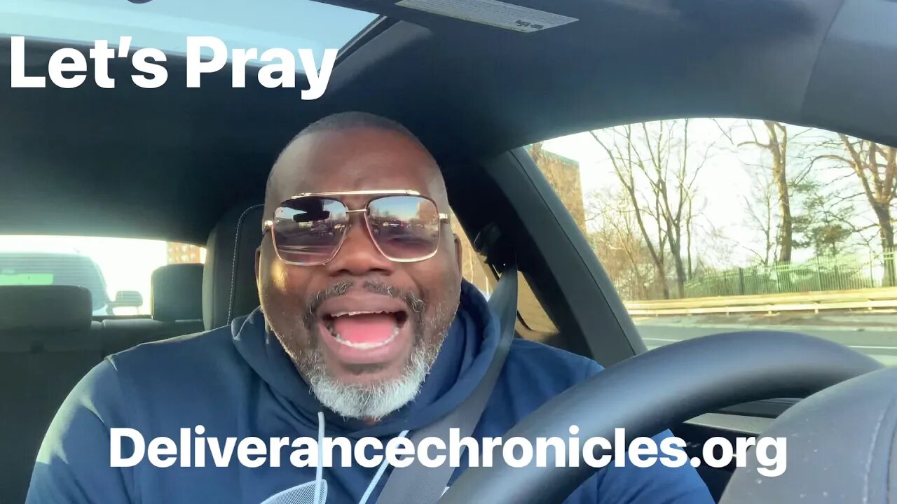 Lets Pray #letspray #dlvrnce #mroneminutemotivation