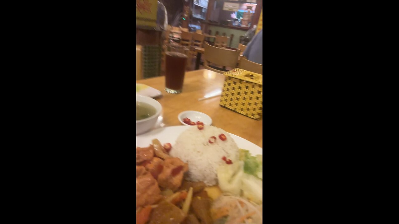 Delicious Vegetarian Dinner In Magnificent Atmosphere !