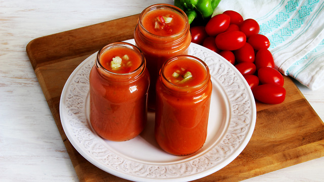 How to make Spanish Gazpacho