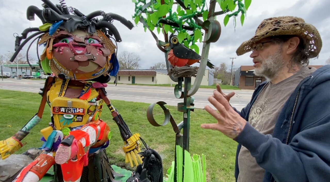 Wait, what's that? Oak Park man beautifies 9 Mile with sculptures made from upcycled materials