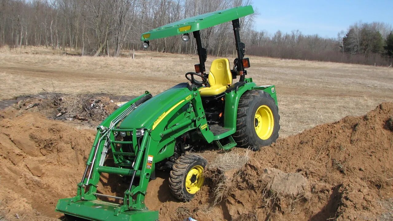 My VERY FIRST tractor fail! Vintage Kapper Outdoors Joh Deere tractor vlog.