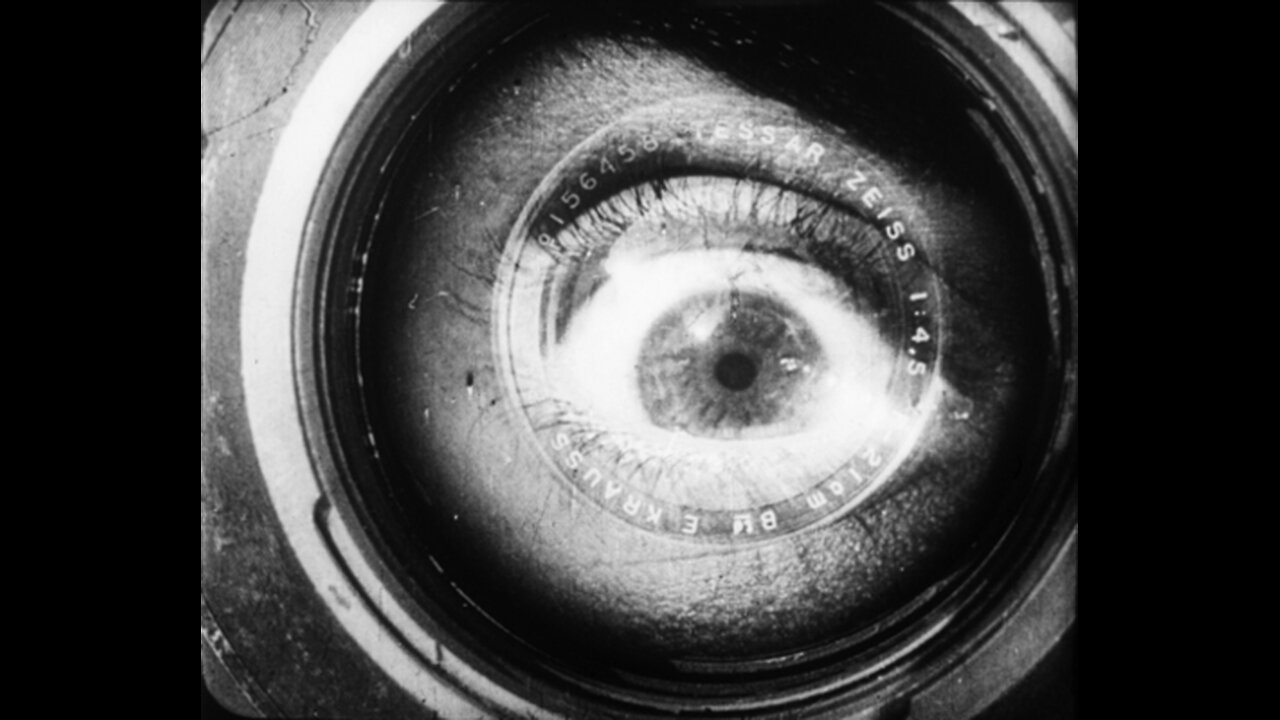 Movie From the Past - Man With A Movie Camera - 1929