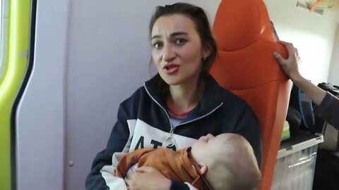 Russian Troops Evacuated A Family Who Needed Medical Care For Their Child From Kharkov To Russia Pt3