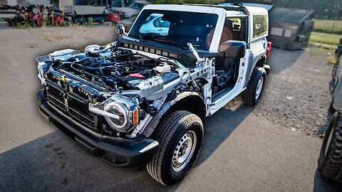 Tearing My BRAND NEW Bronco Completely APART!! *Body Kit, Audio, 7'' Lift*