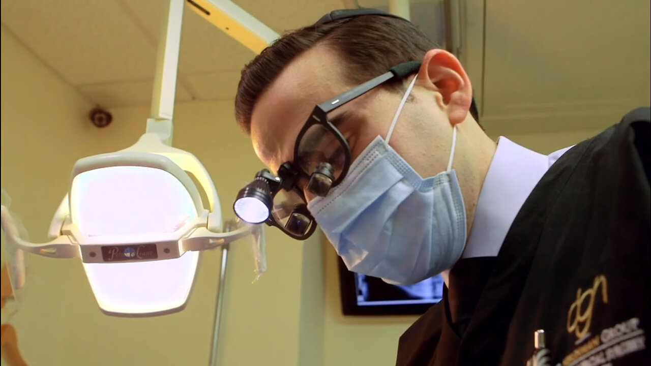 new yorks dentist that cant stop talking about his weiner