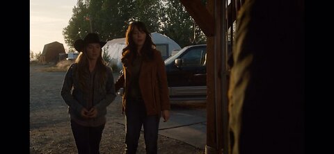 Heartland 16X10 Amy and Lou try to Confront The Miracle Girl Imposter