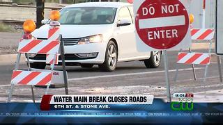 Tucson Water working a water main break