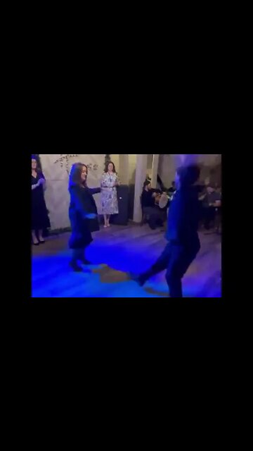 КАБАРДИНЕЦ ЧЕТКО ТАНЦУЕТ НА СВАДЬБЕ