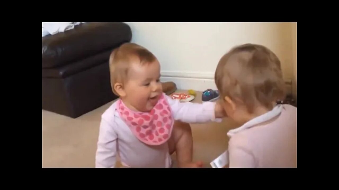 Twin Babies Fight Over Pacifier Funny #TwinBabies #TwinBabiesDiaries #Baby #Funny #Cute