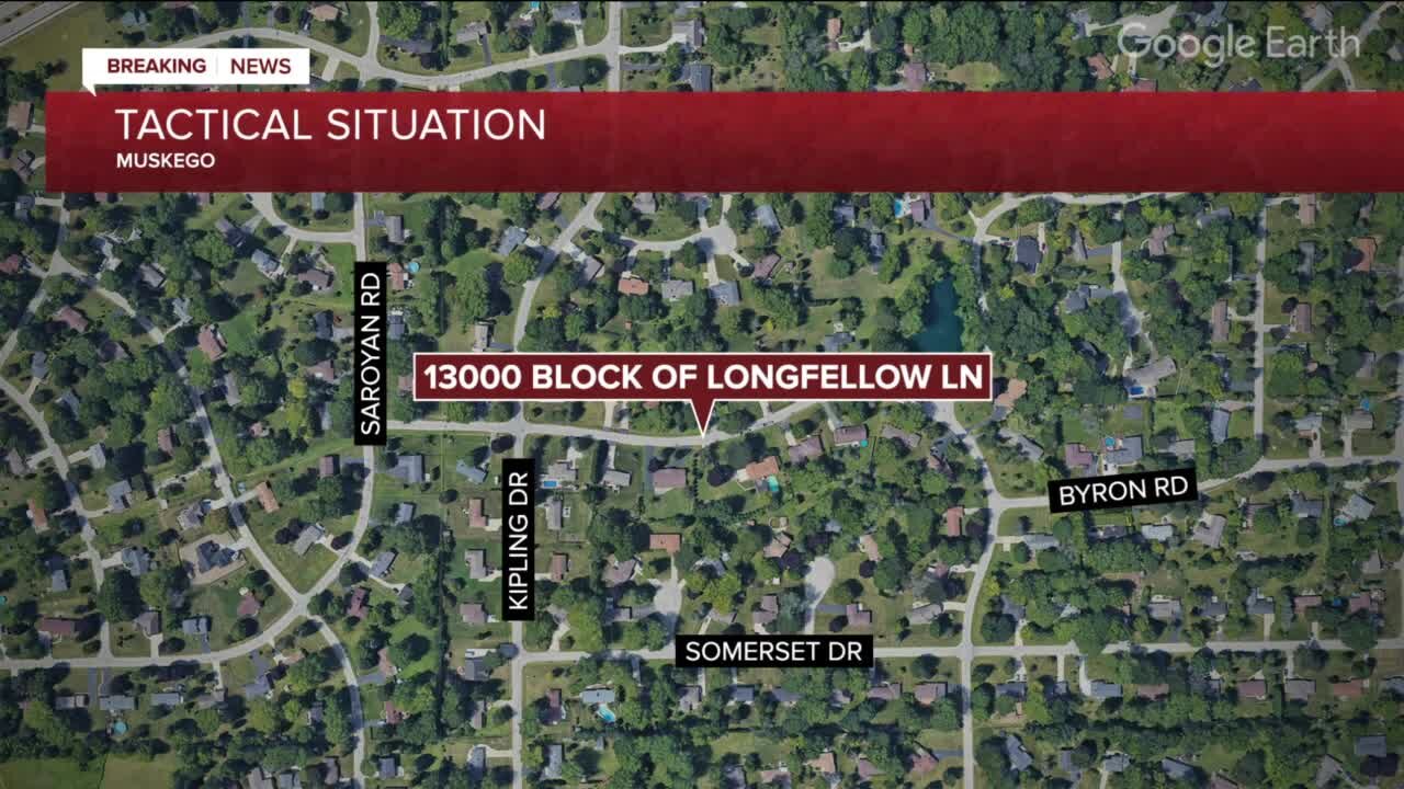 Muskego police respond to tactical situation, urge area residents to take shelter