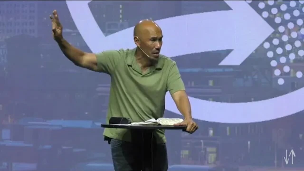 A Life Surrendered to God - Francis Chan