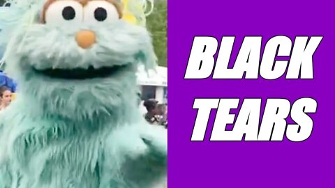 Mother THREATENS TO SUE Sesame Place For Ignoring Black Kids