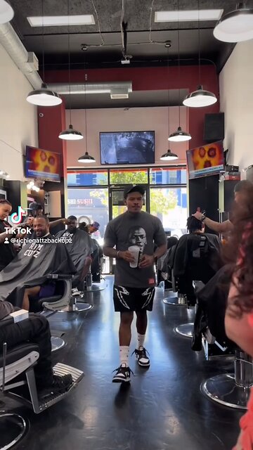 Bro pushed everyone back 😭