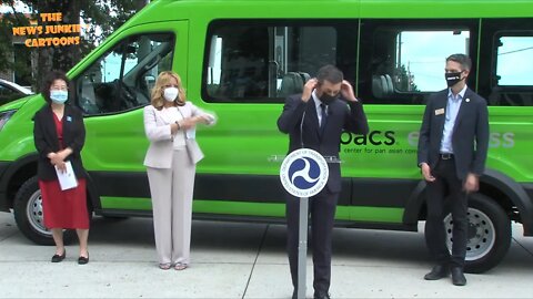 Biden’s fully vaccinated Transportation Sec Buttigieg puts on a mask outside along with other Dems.