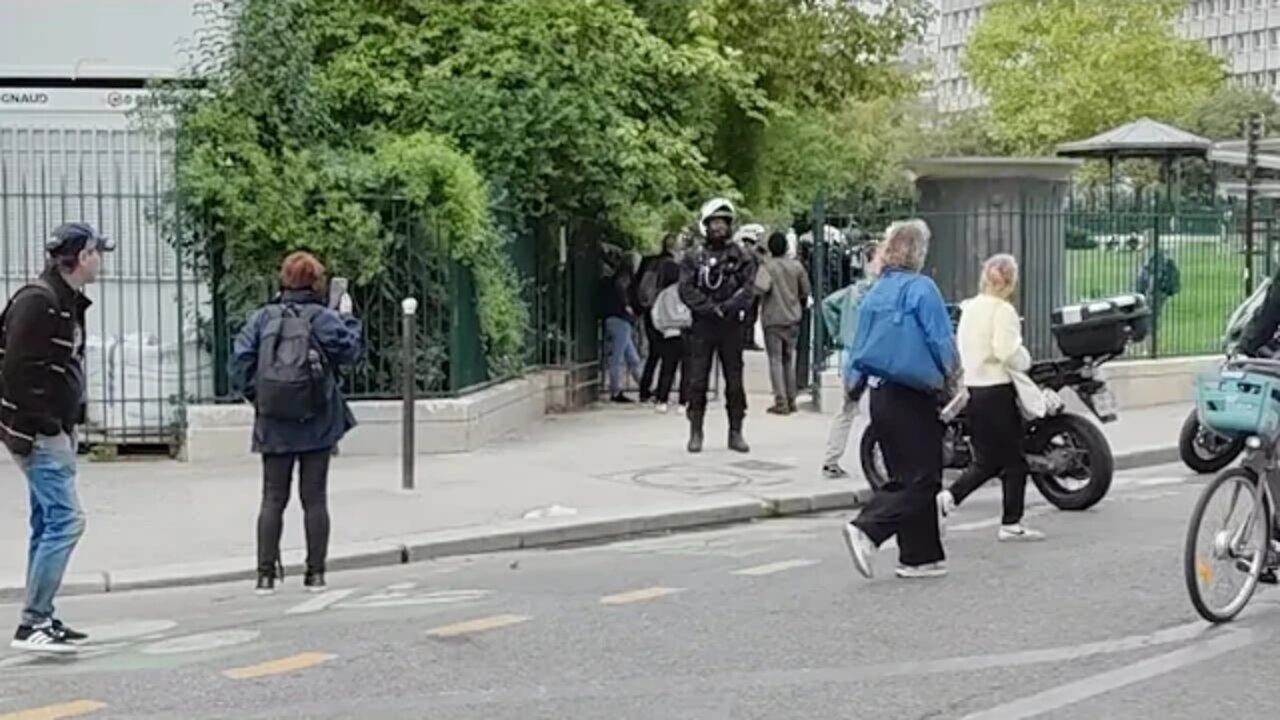 Part. 1 - Live du samedi 10 sept.22 - Manif - Paris- Quai de Jemmapes