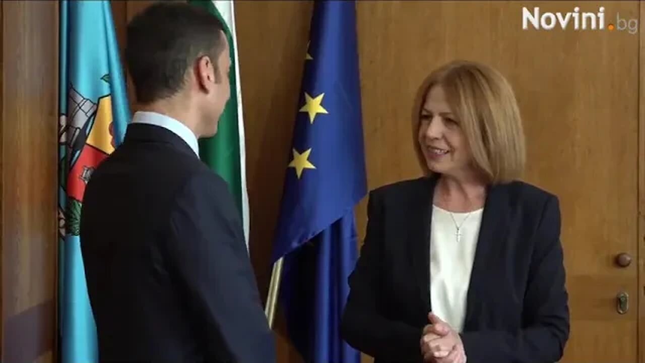 Йорданка Фандъкова предава кметския пост на Васил Терзиев