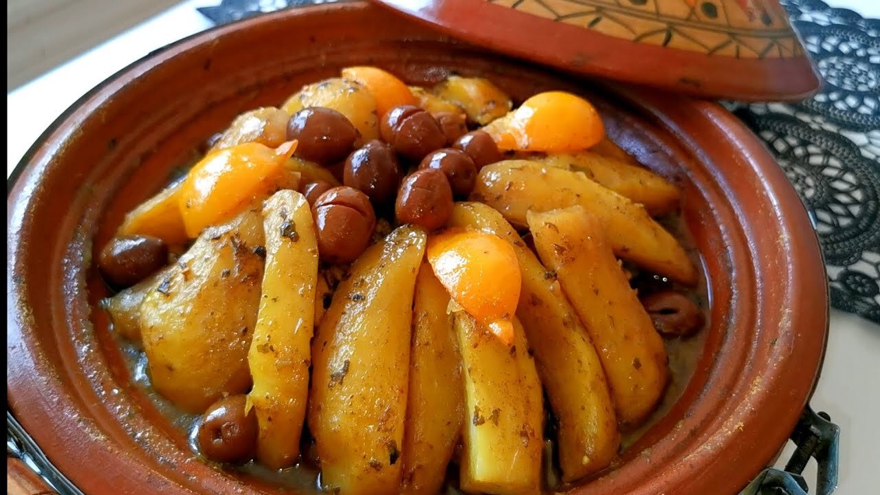 TAGINE CHICKEN AND VEGETABLES(TAJINE POULET ET LEGUMES)